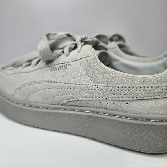 ⭐️40% Off⭐️ Puma Basket in Grigio Chiaro (Light Grey) Platform Sneakers - Picture 6 of 13